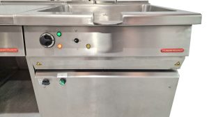 La Practicidad y Eficiencia de un Carro de Cocina KÜPPERSBUSCH: Encimera, Sartén Basculante y Vitrocerámica de Inducción